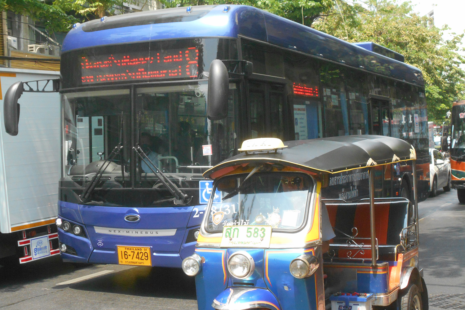 タイ・バンコクでEV路線バスが急速に普及