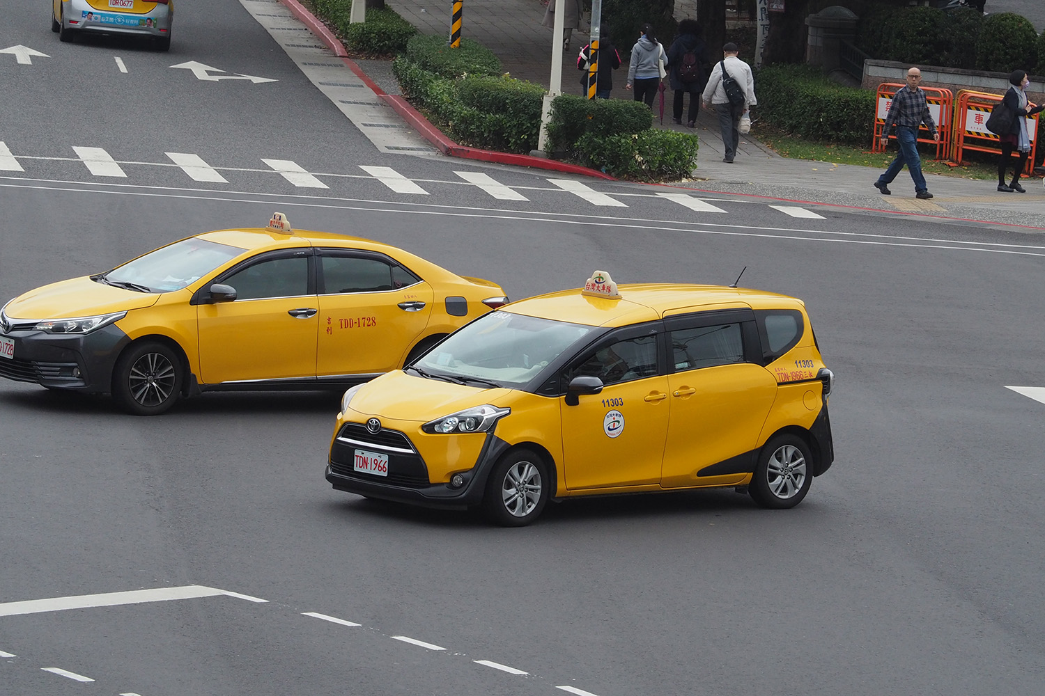 台北市内を走るトヨタ・シエンタ（2代目）のタクシー