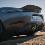 【画像】軽量で超絶パワフル！　911 GT3の心臓をぶち込んだ最強のオープンスポーツ「ポルシェ718スパイダー RS」の全容 〜 画像12