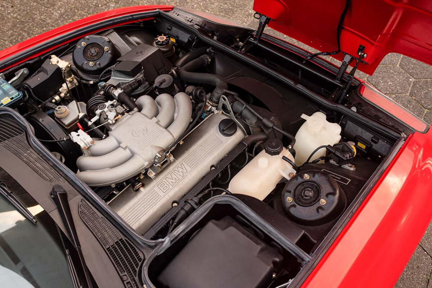 BMW Z1のエンジン