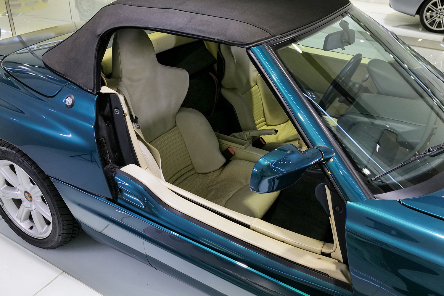 BMW Z1のドロップドア