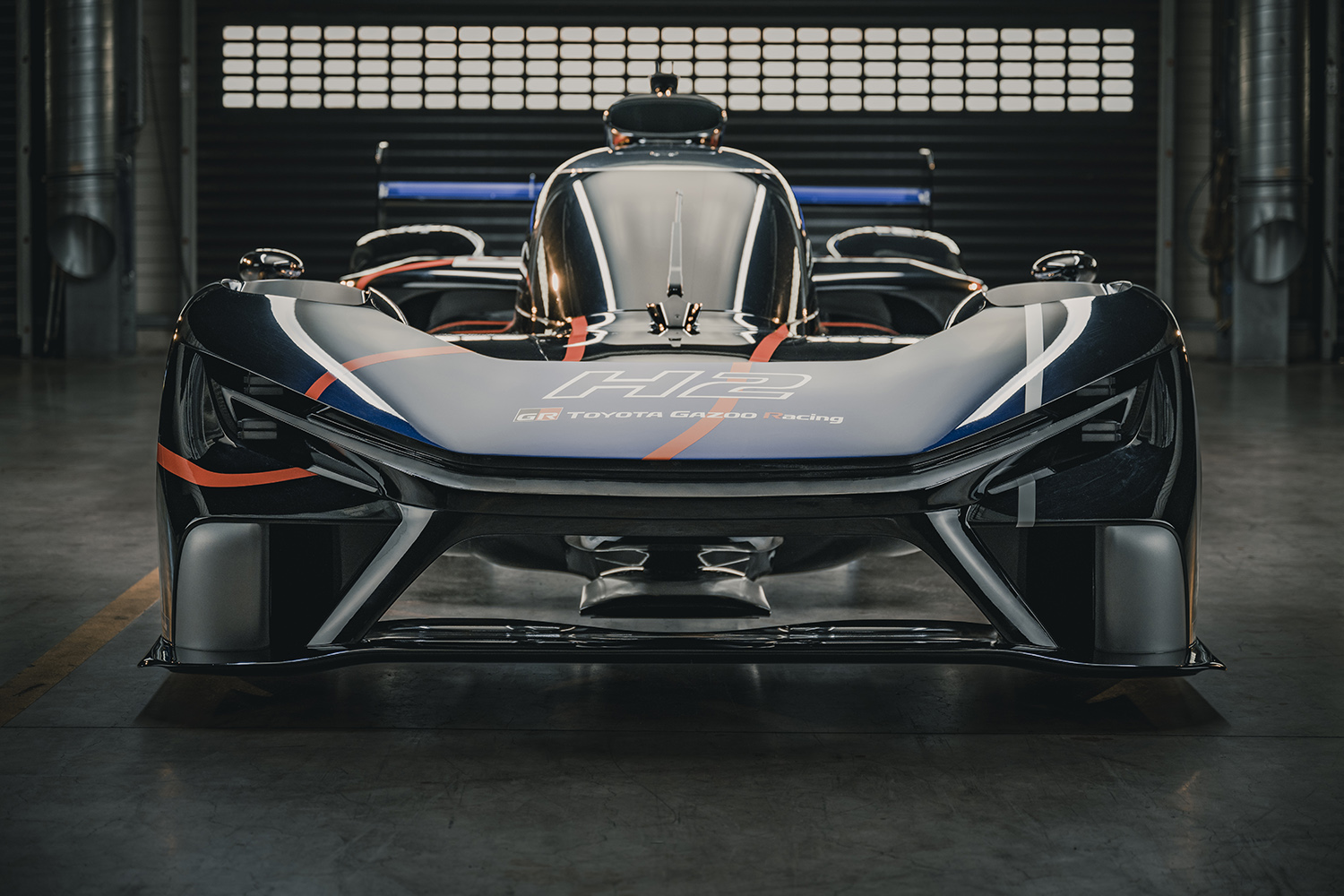 トヨタが「GR H2レーシングコンセプト」をル・マン24時間レース会場で初公開