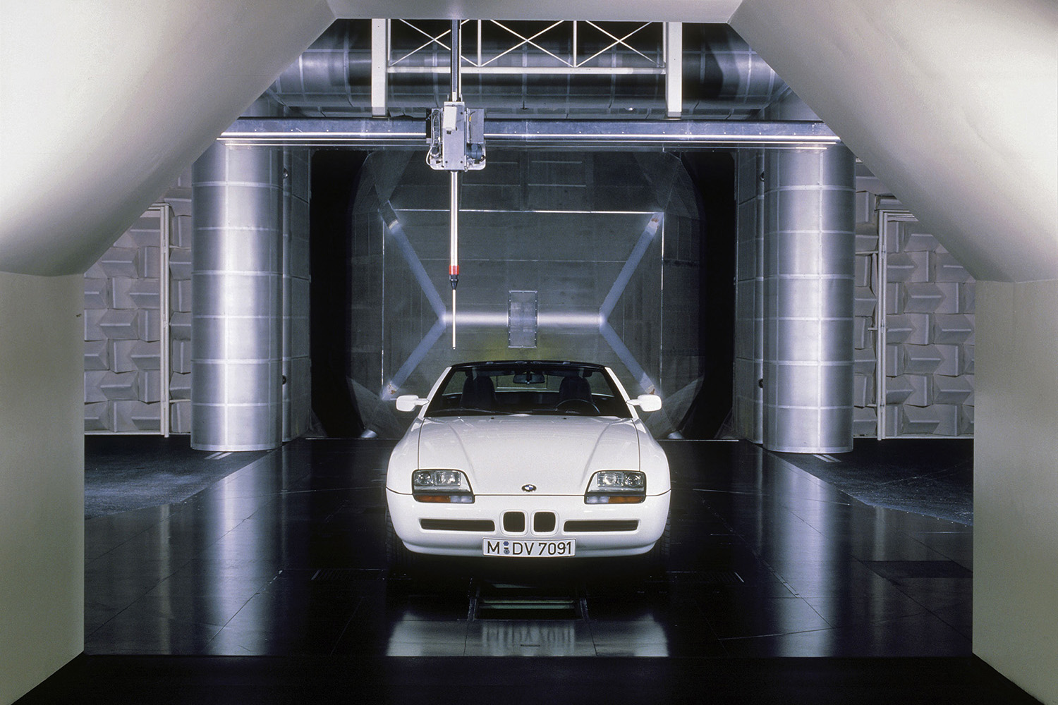 BMWの未来が託された「Z1」という奇抜すぎたロードスター 〜 画像23