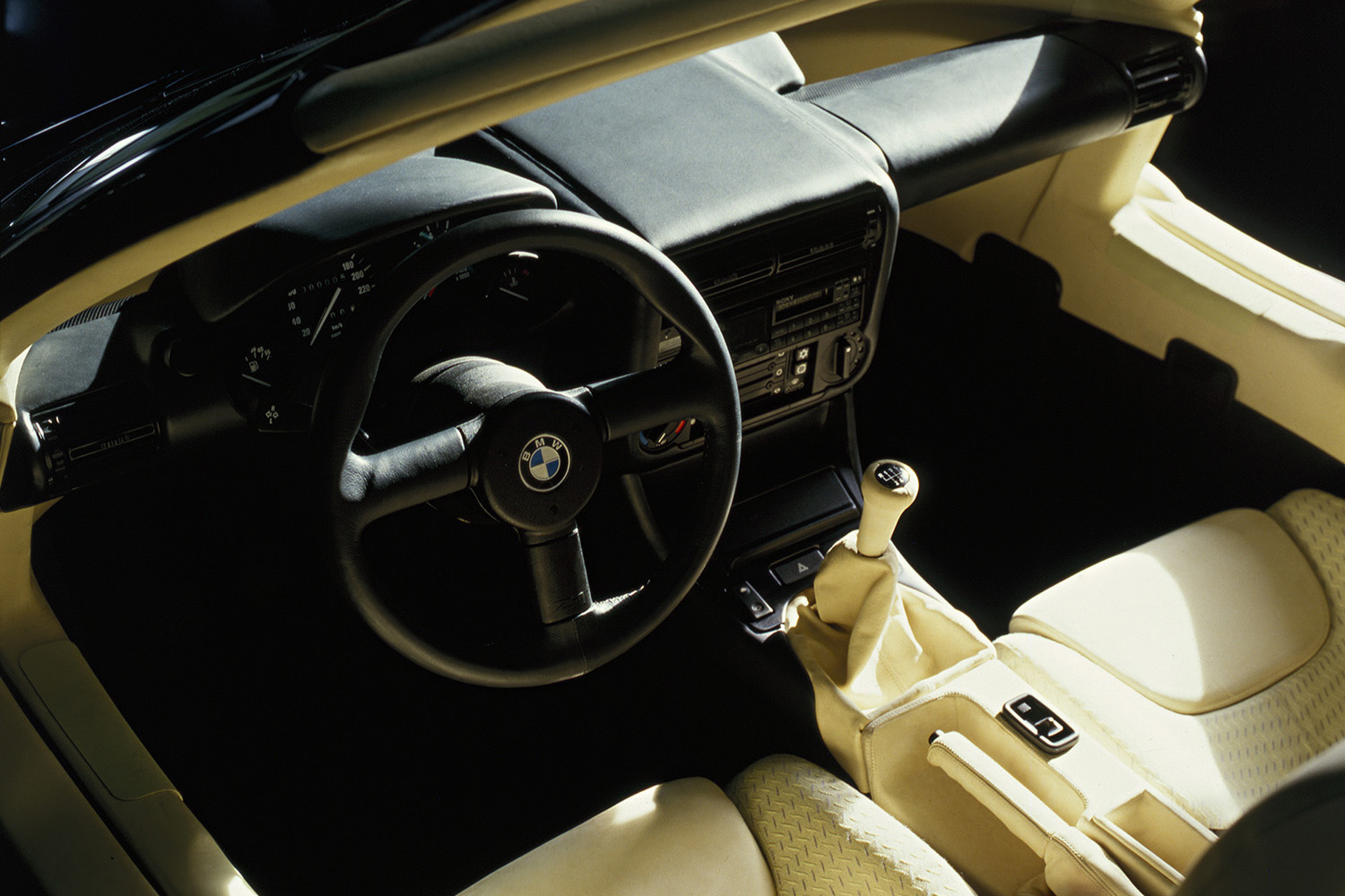 BMWの未来が託された「Z1」という奇抜すぎたロードスター 〜 画像24