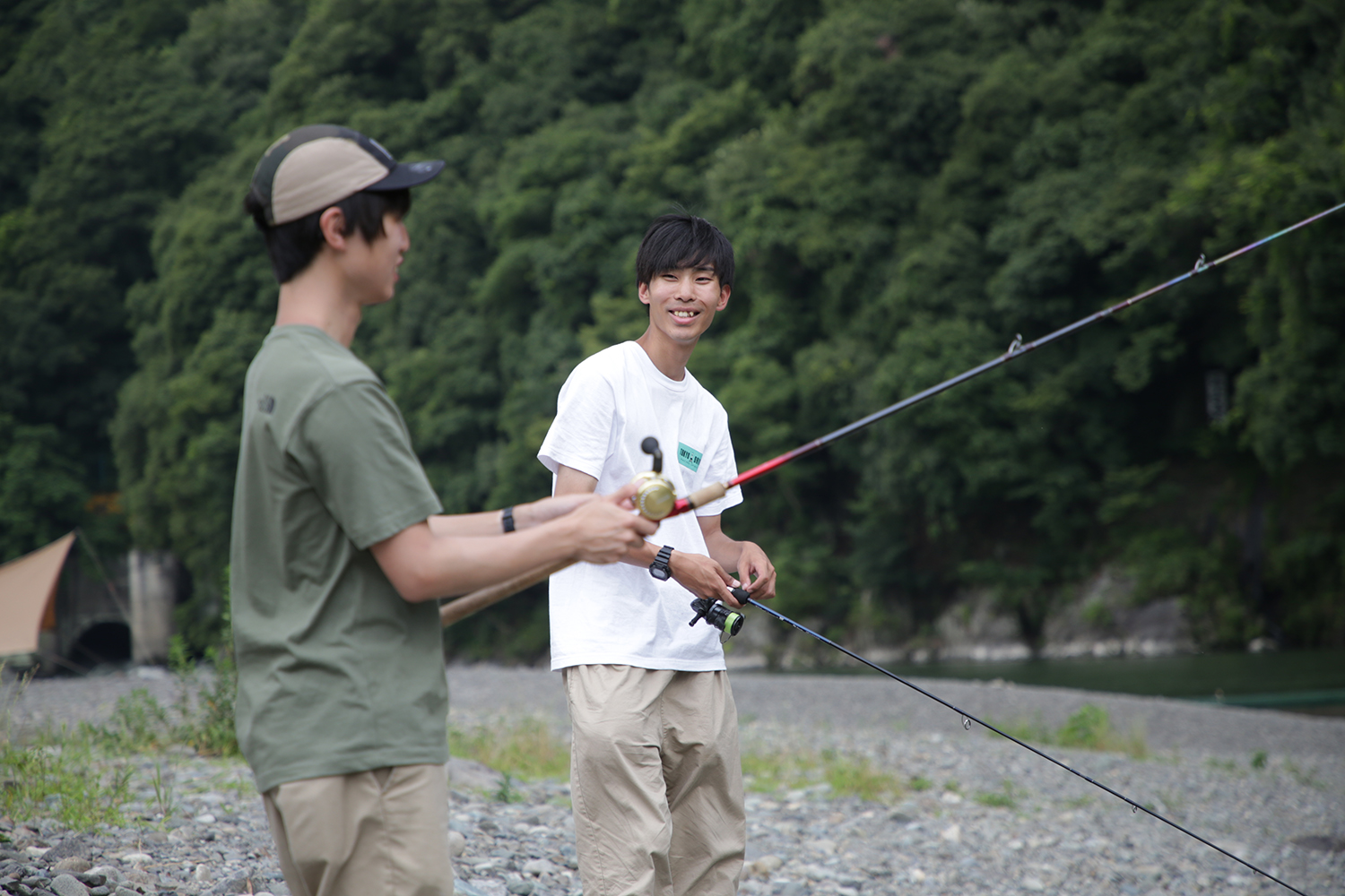 釣りをする若者 〜 画像61
