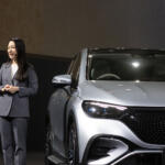 【画像】メルセデス・ベンツが第７のEV「EQE SUV」を発表！　日本仕様は待望の「外部給電」にも対応!! 〜 画像52