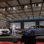 【画像】メルセデス・ベンツが第７のEV「EQE SUV」を発表！　日本仕様は待望の「外部給電」にも対応!! 〜 画像50