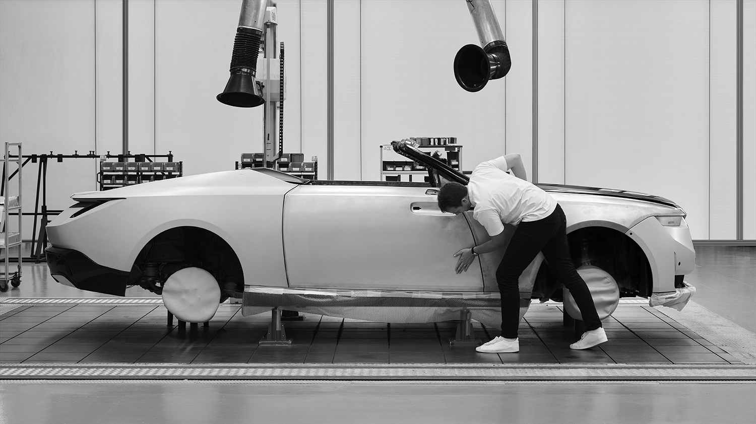 ロールス・ロイスが世界に１台だけの「ラ・ローズ・ノワール・ドロップテイル」をお披露目 〜 画像23