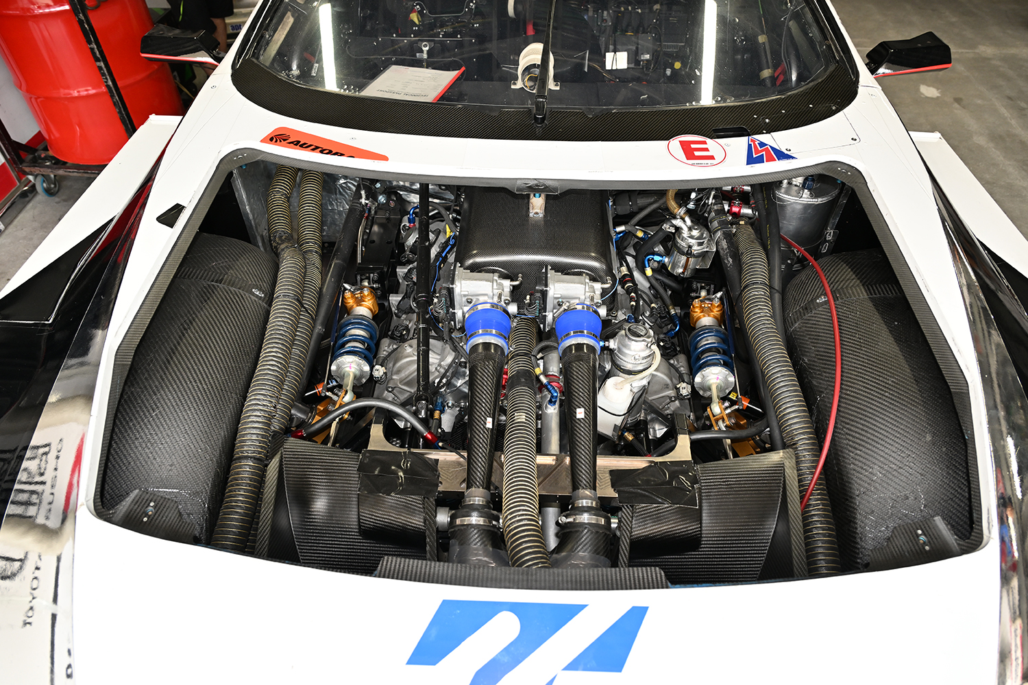 apr LC500h GTエンジン