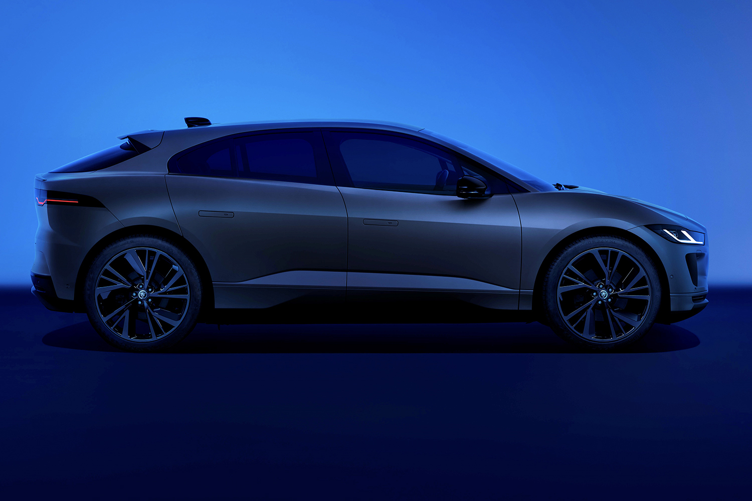 ジャガーの電気自動車「I-PACE」のマイナーチェンジを発表