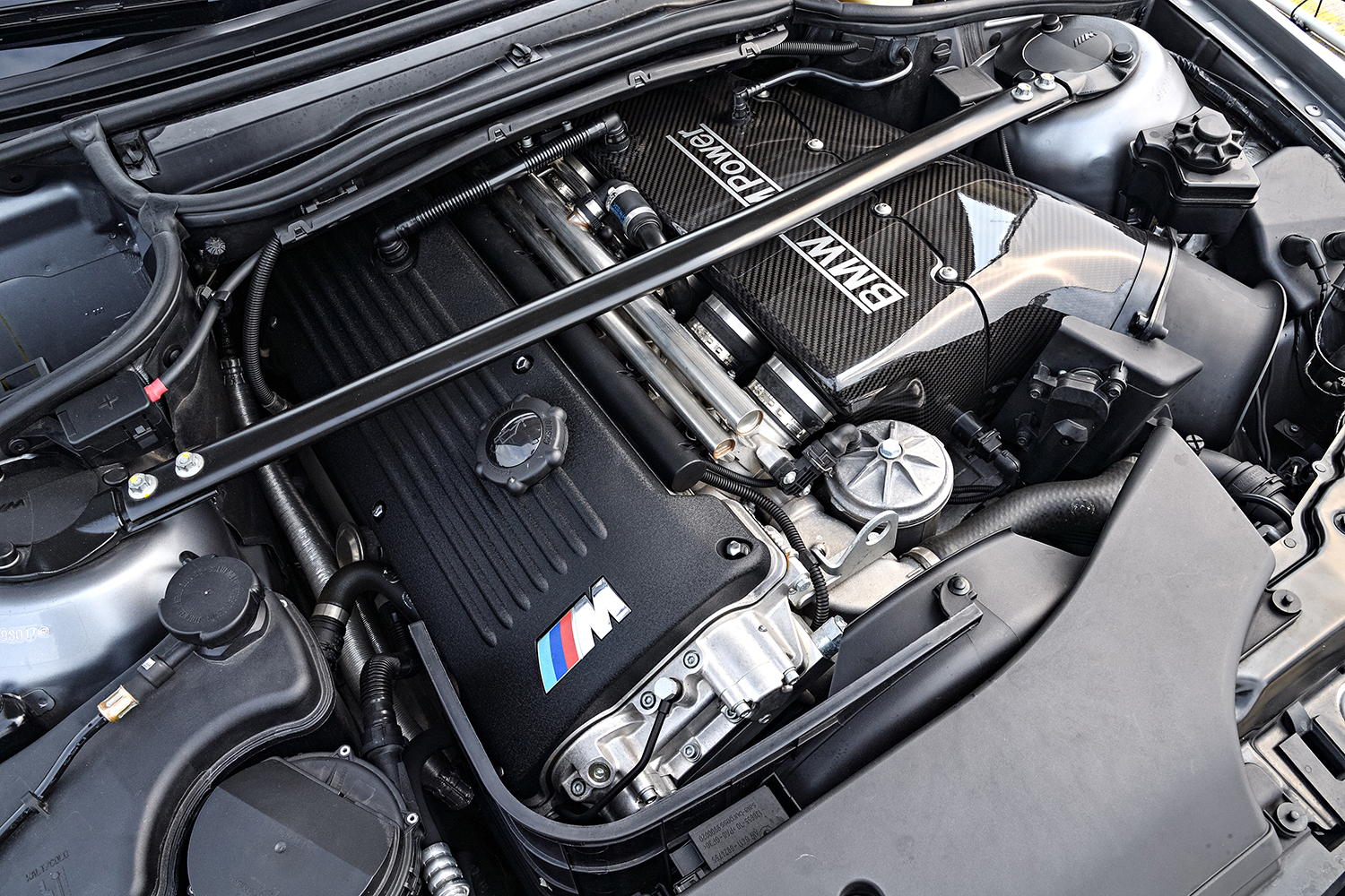 BMW M3CSLのエンジン