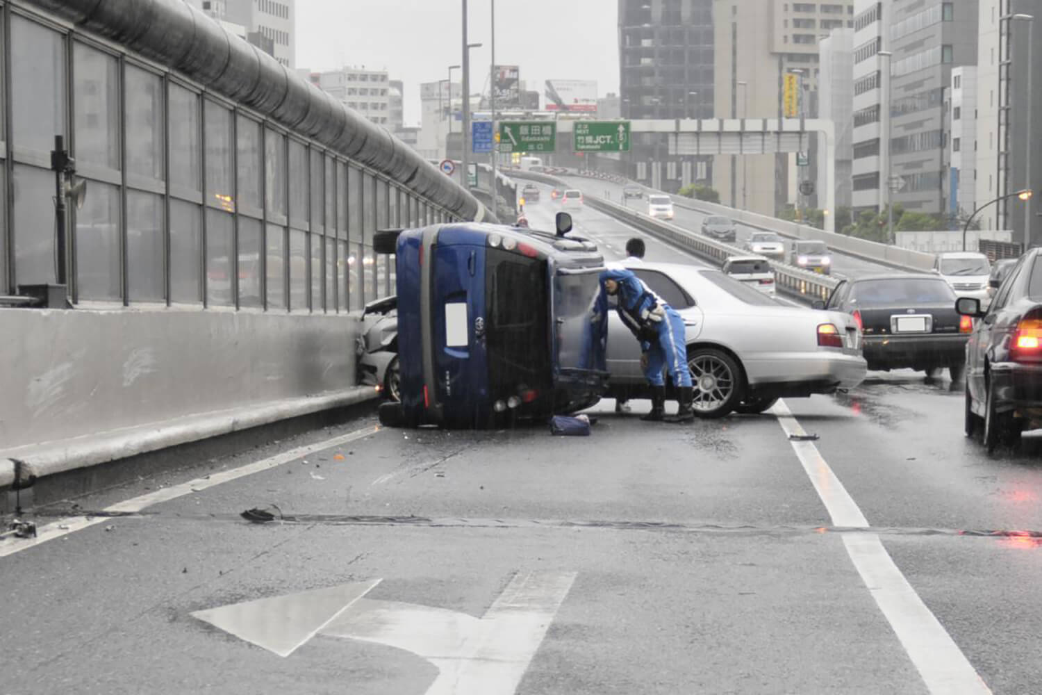 交通事故のイメージ 〜 画像5