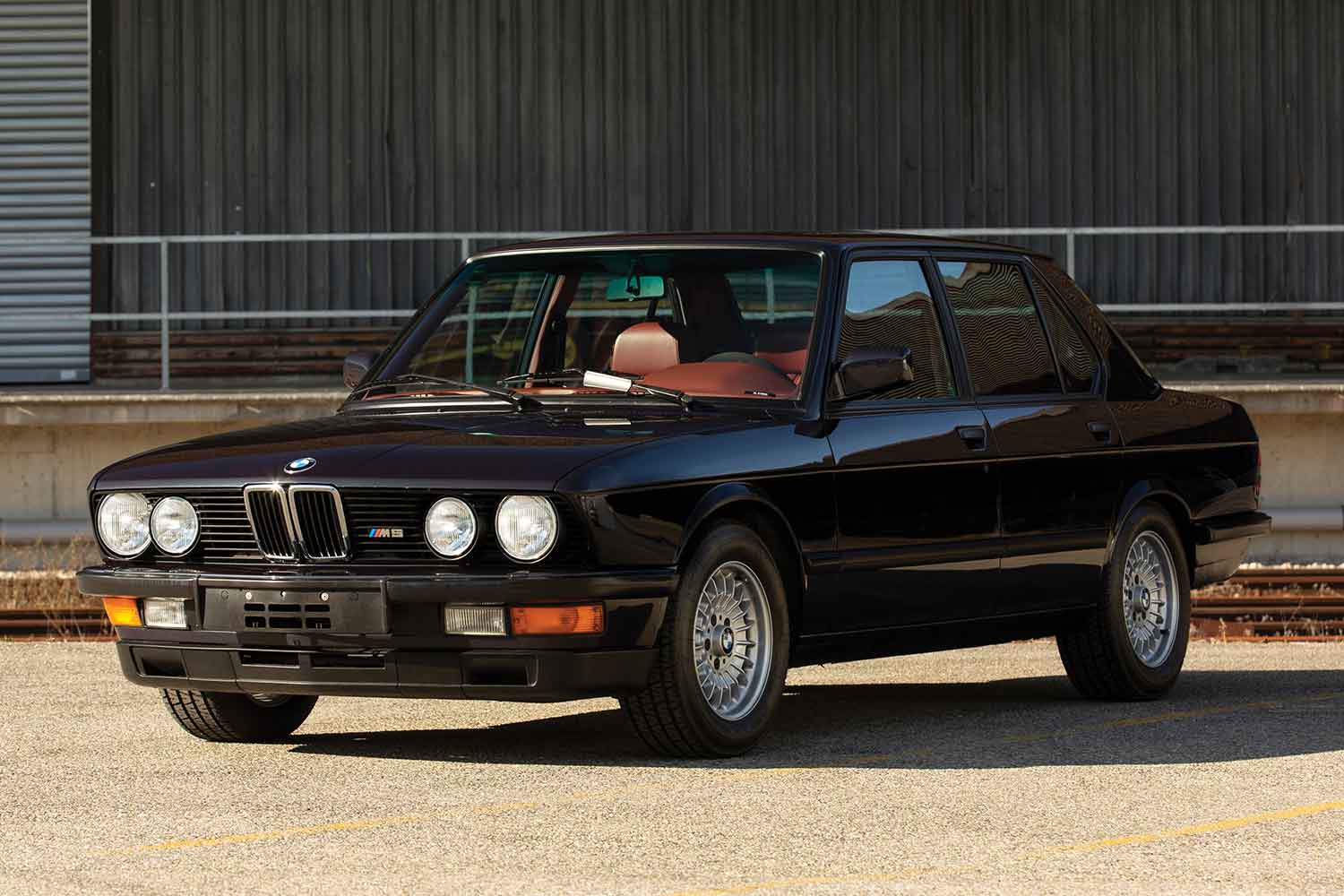 BMW M5（初代）のフロントスタイリング