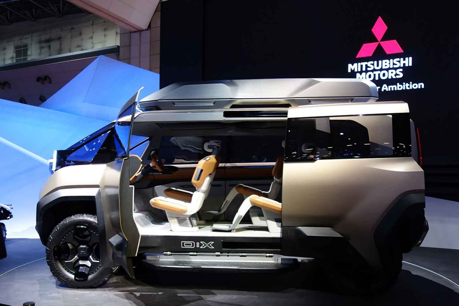 ジャパンモビリティショーで発表された三菱のコンセプトカー「D:Xコンセプト」