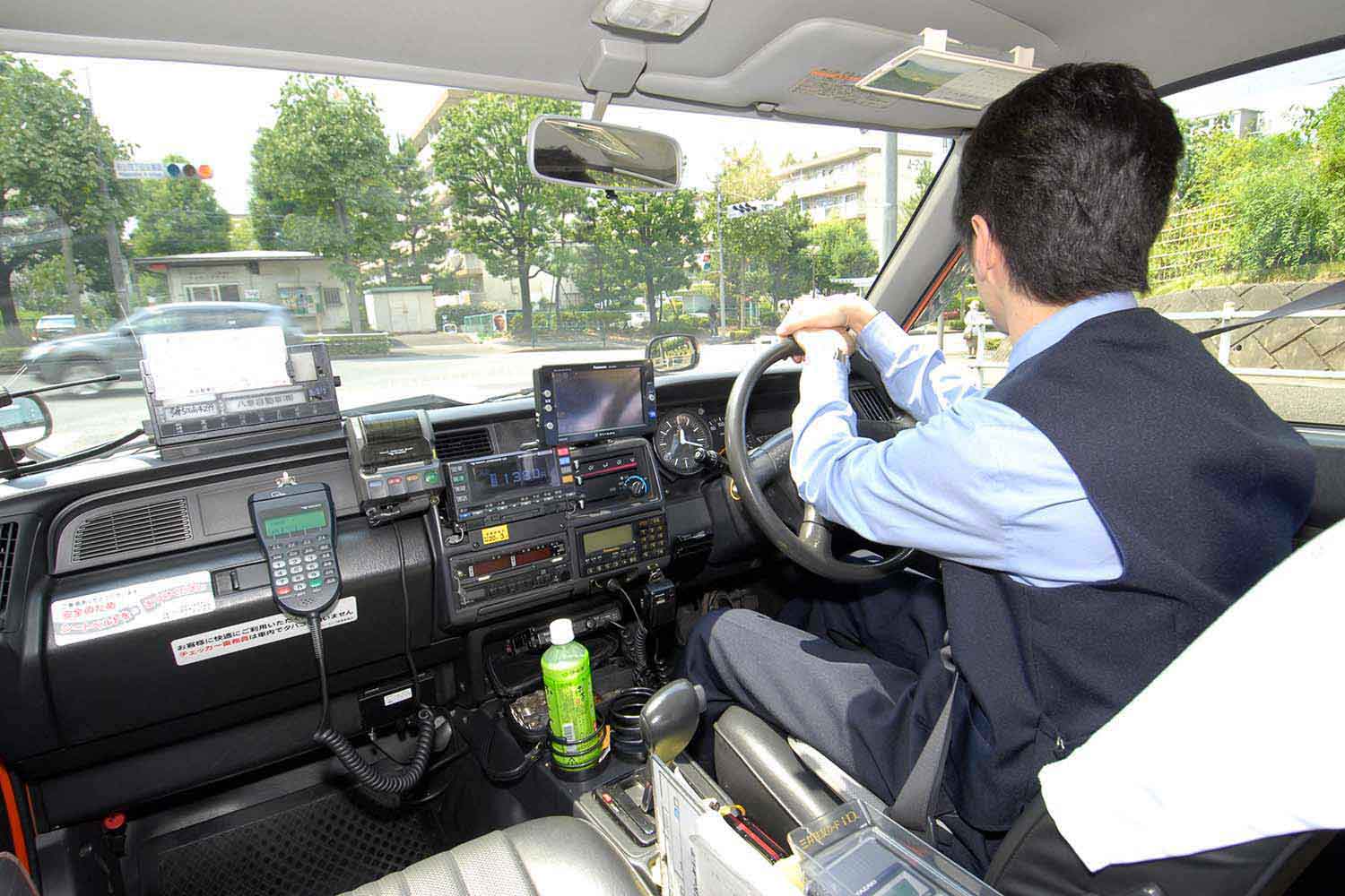 タクシー乗務員のイメージ写真
