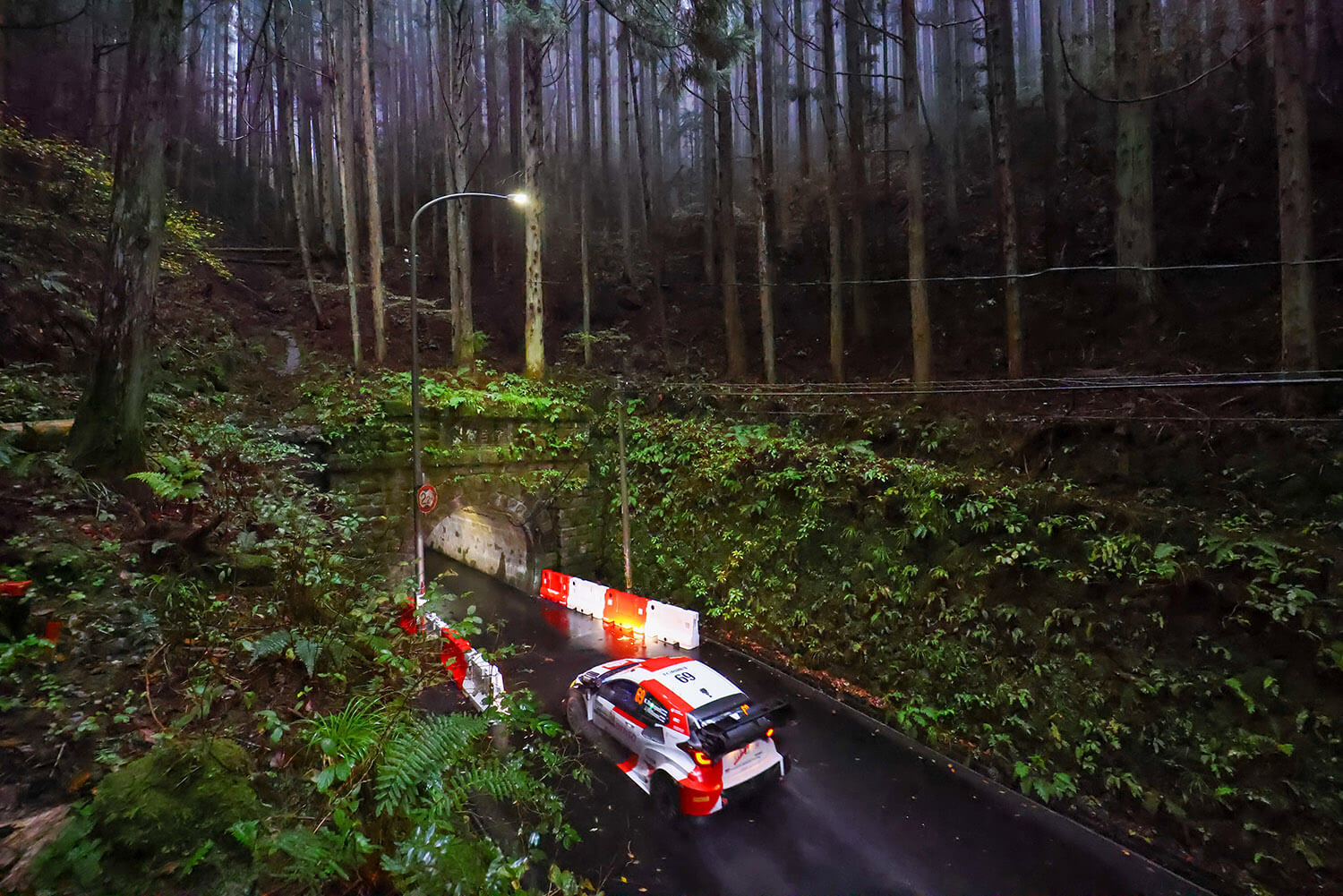 WRC第13戦「フォーラムエイト・ラリージャパン2023」の２日目は大波乱 〜 画像54
