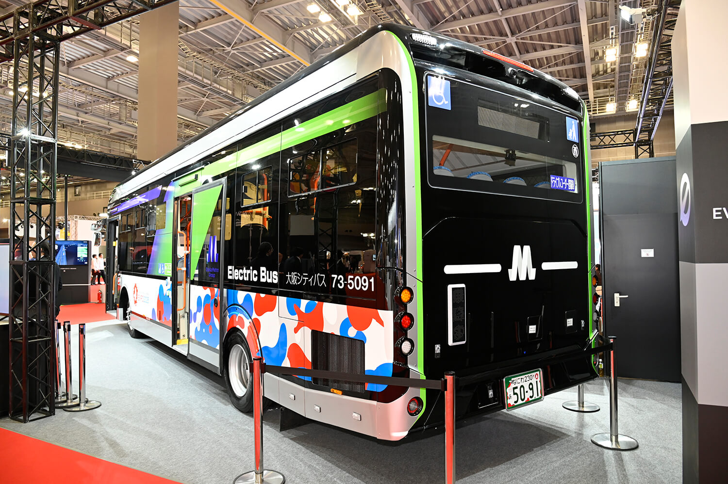 EVモーターズ・ジャパンのEVバス「F8シリーズ2-シティバス」のリヤスタイリング
