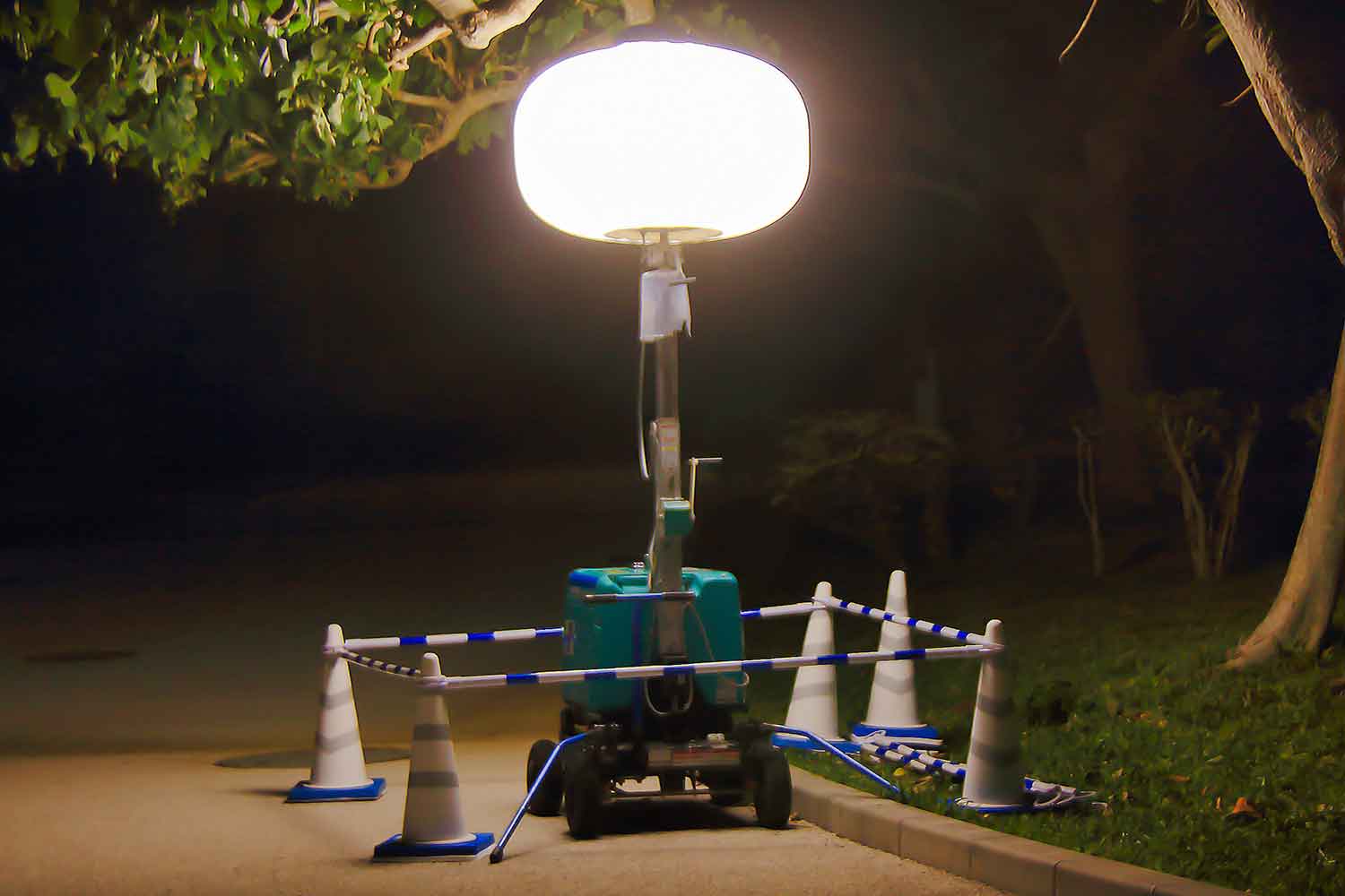 バルーン式の投光器のイメージ写真