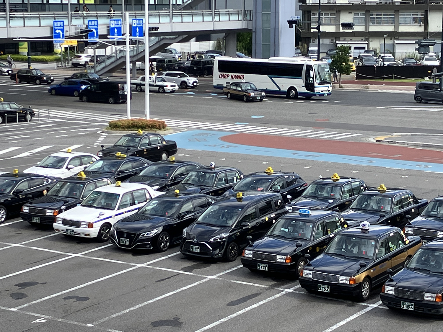 タクシー乗り場 〜 画像3