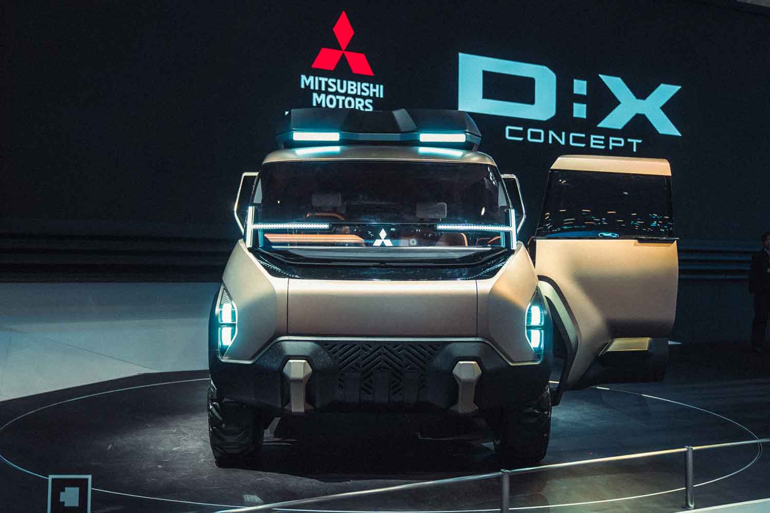 三菱のコンセプトカー「D:Xコンセプト」