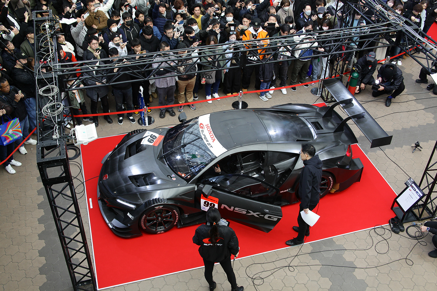 大阪オートメッセ2024のSUPER GTのブース&車両展示を紹介 〜 画像3
