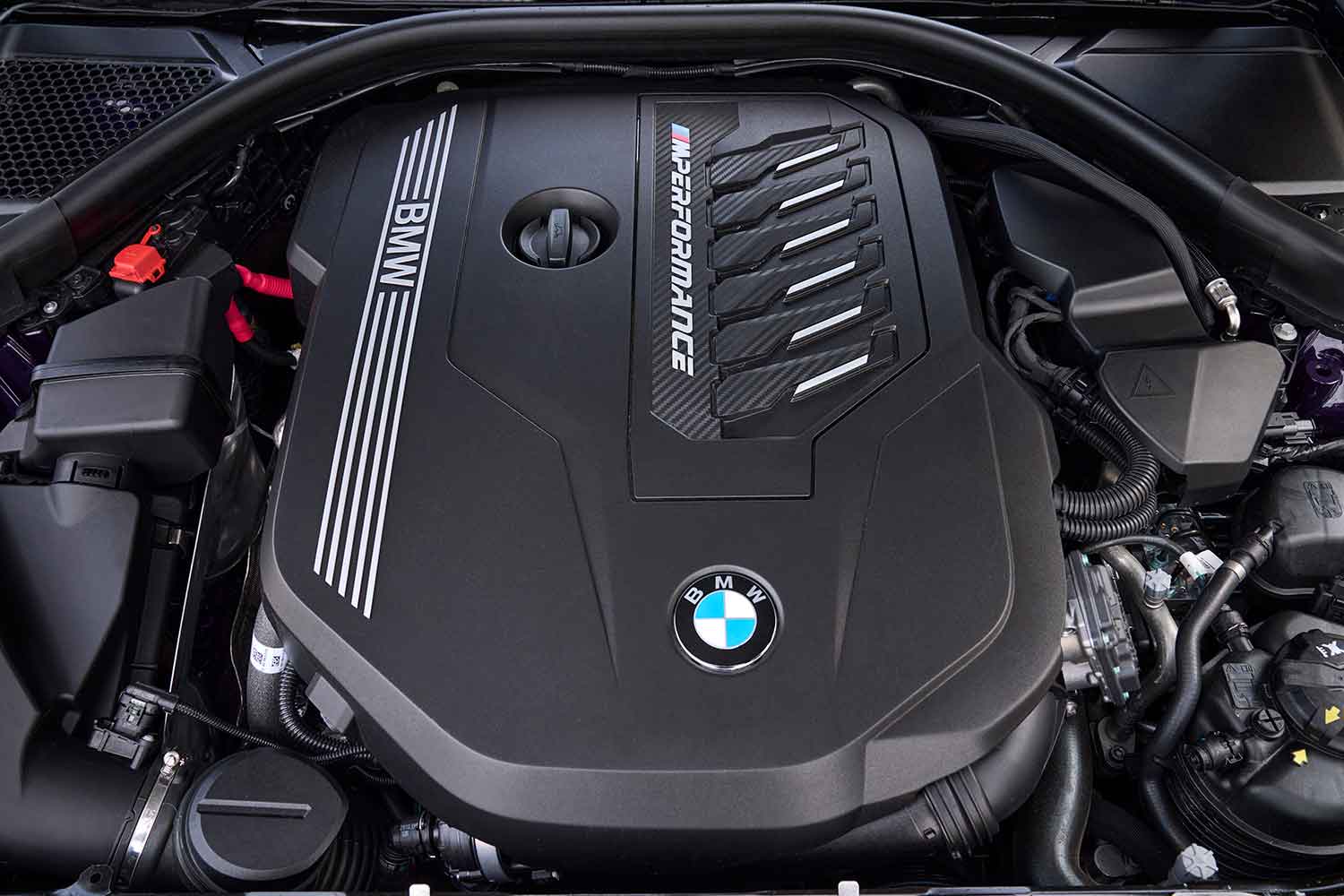 BMW Ｍ240i xDriveクーペのエンジンルーム