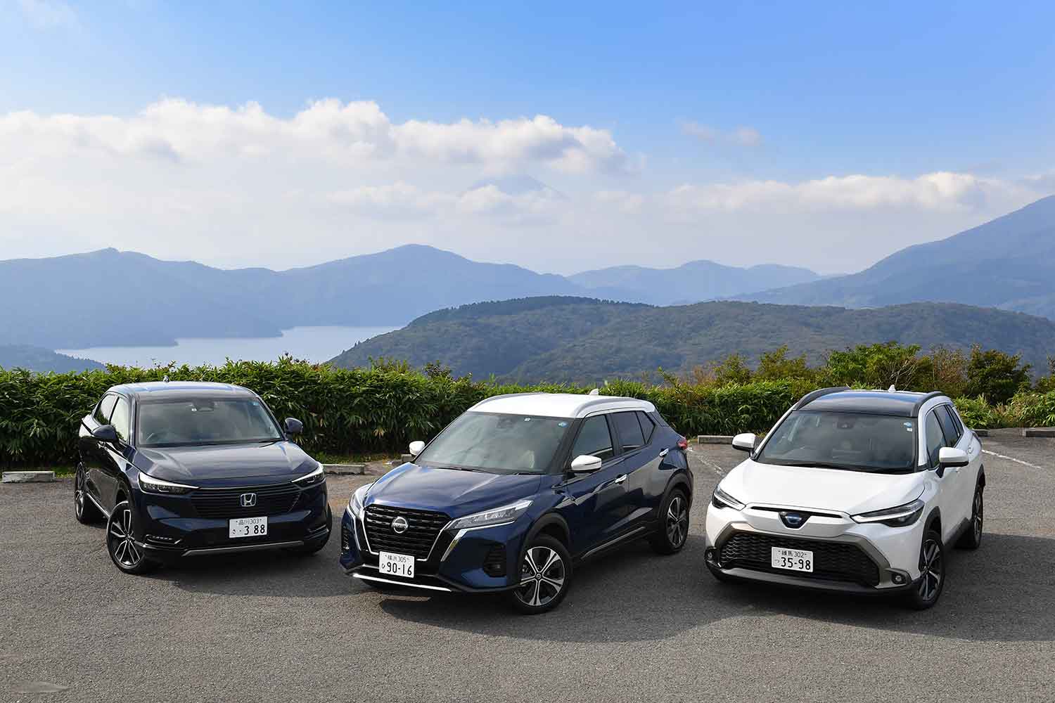 国産SUVモデルの3台並び 〜 画像10