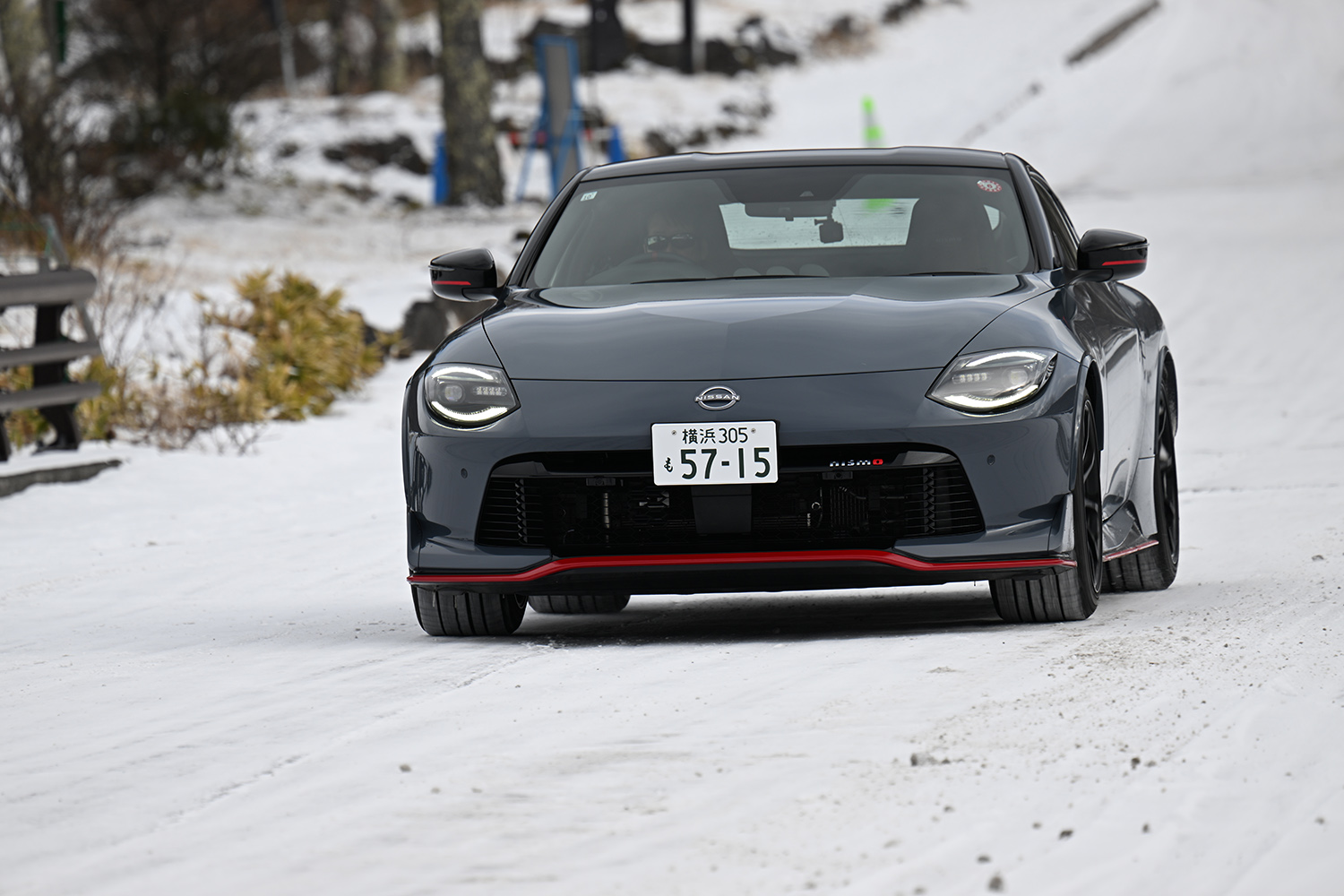 レーシングドライバーが最新の日産車を雪上で一気乗り 〜 画像11