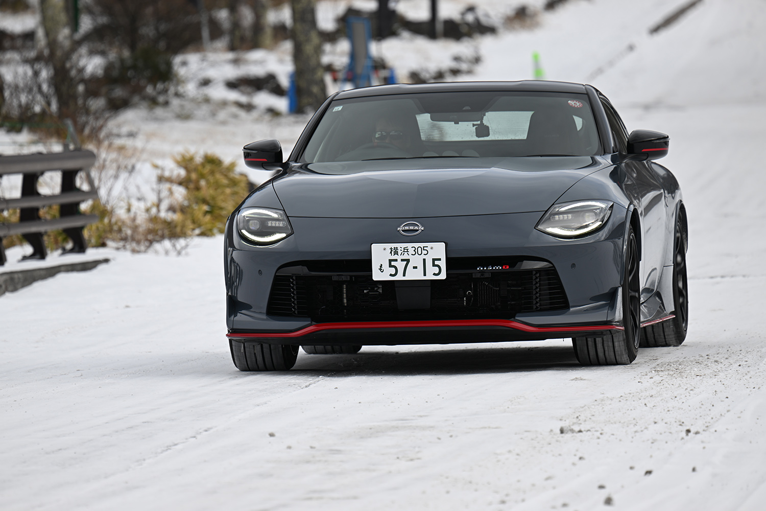 レーシングドライバーが最新の日産車を雪上で一気乗り 〜 画像12