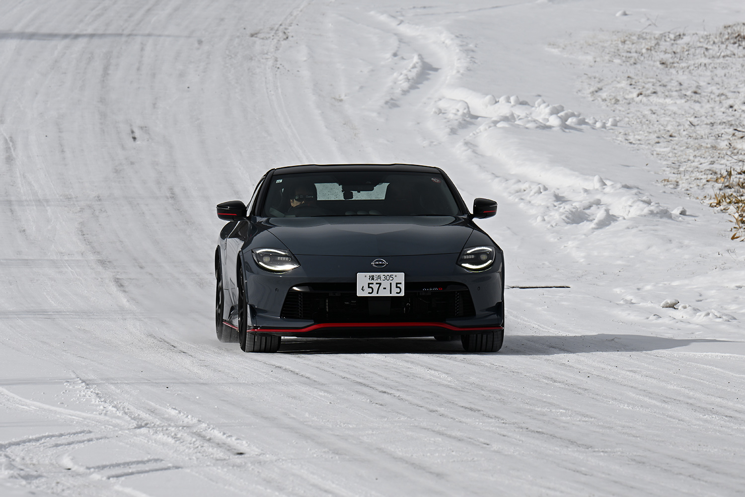 レーシングドライバーが最新の日産車を雪上で一気乗り 〜 画像13
