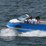 【画像】「フィアット500が水没した!?」と思ったらまさかのボート！　しかもガチヨットメーカーが設計して一般販売もしている!! 〜 画像12