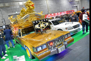 大阪オートメッセ2024で「84スペシャル」が展示した霊柩車を紹介