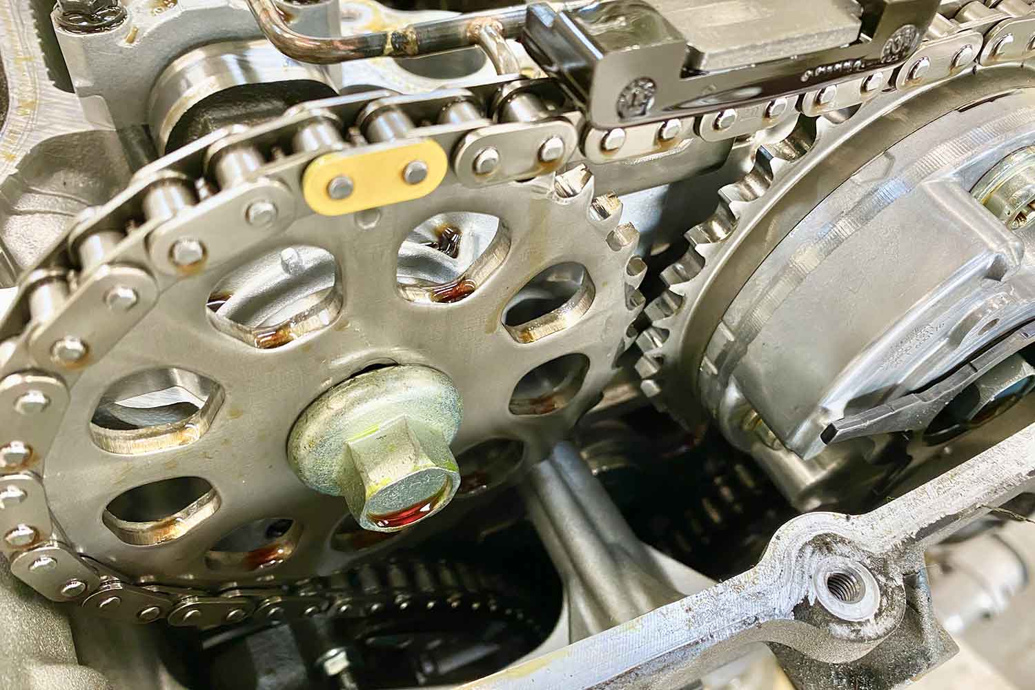 タイミングチェーンって本当に無交換で大丈夫？ タイミングベルトとの違いや交換のタイミングとは 自動車情報・ニュース WEB CARTOP