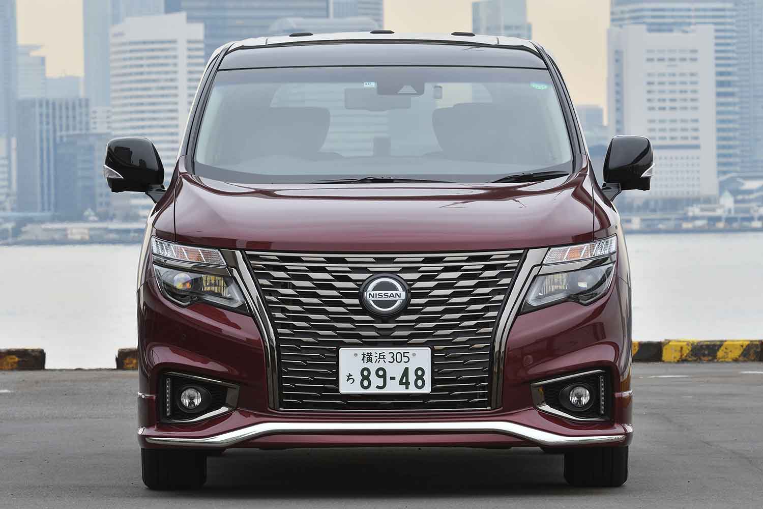 月販わずか130台ってアルヴェルの２％だぞ！　このご時世にハイブリッドもなし！　それでも日産エルグランドが新型を出さずに売り続けられるワケ