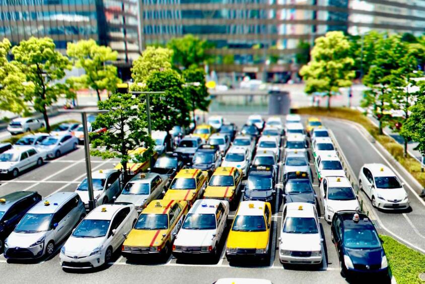 腕1本で稼げるから……なんて甘い社会じゃない！　タクシー運転士は思ったよりも「社会の縮図的」職業だった