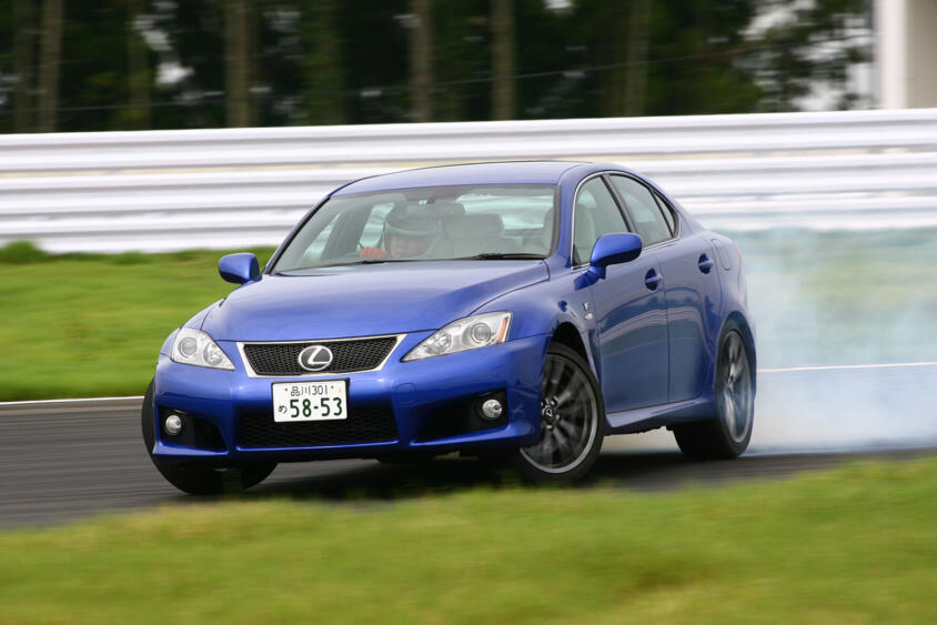 大排気量でバカッ速! クルマ好きの夢「F」が消える……レクサスRC F生産終了に涙しつつ「F」を振り返る