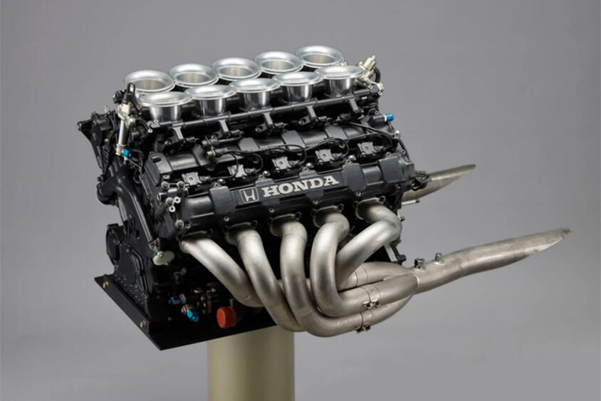 電動化とか言ってもやっぱホンダはエンジンでしょ! V2にV3に直5 電動化とか言ってもやっぱホンダはエンジンでしょ! V2にV3に直5