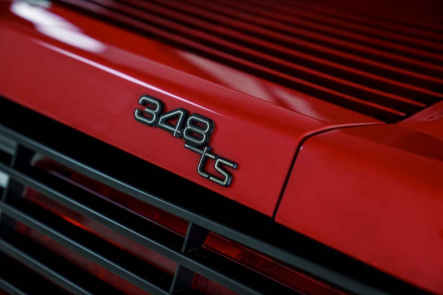 フェラーリ348tsのエンブレム