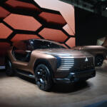 【画像】「今後の三菱はどんどんシンプルになる」ってダイナミックシールドはどうなるの!?　「ELEVANCE Concept」のデザインに隠された「格、鍛、純」の秘密【ジャパンモビリティショー2025】 〜 画像50