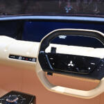 【画像】「今後の三菱はどんどんシンプルになる」ってダイナミックシールドはどうなるの!?　「ELEVANCE Concept」のデザインに隠された「格、鍛、純」の秘密【ジャパンモビリティショー2025】 〜 画像30