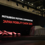 【画像】「今後の三菱はどんどんシンプルになる」ってダイナミックシールドはどうなるの!?　「ELEVANCE Concept」のデザインに隠された「格、鍛、純」の秘密【ジャパンモビリティショー2025】 〜 画像39