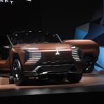 【画像】「今後の三菱はどんどんシンプルになる」ってダイナミックシールドはどうなるの!?　「ELEVANCE Concept」のデザインに隠された「格、鍛、純」の秘密【ジャパンモビリティショー2025】 〜 画像42