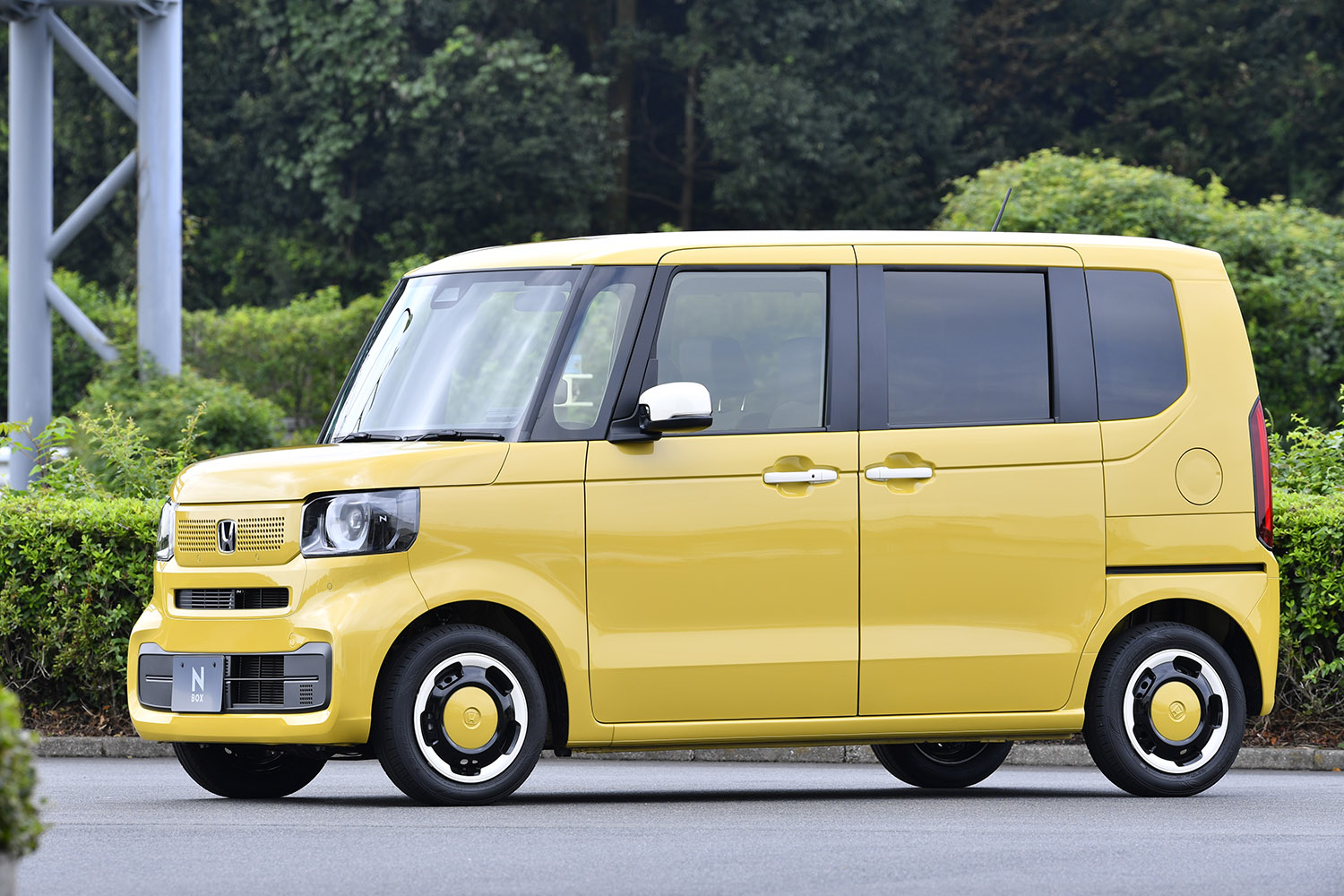 ホンダN-BOXのフロントスタイリング