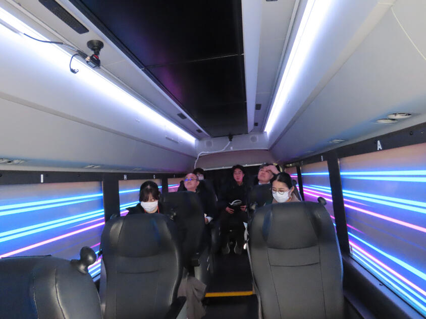 「なんでやねん！」気がつきゃ大阪マスターに!!　XRを利用した没入型観光バスの取り組み