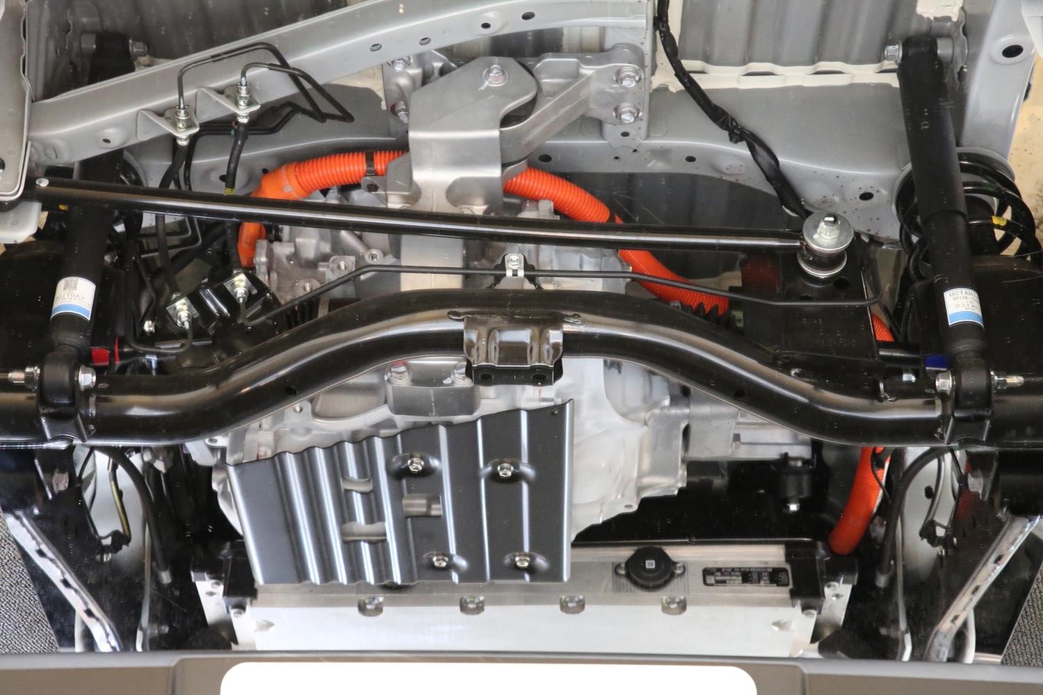 ダイハツ e-ハイゼットのリヤアクスル