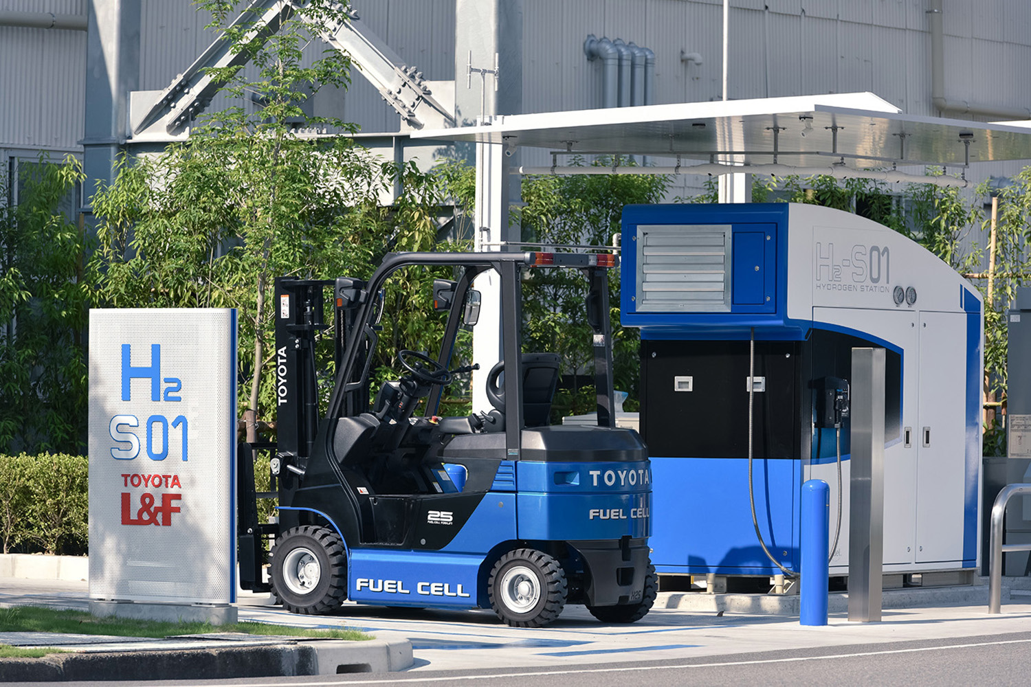 豊田自動織機の燃料電池フォークリフト