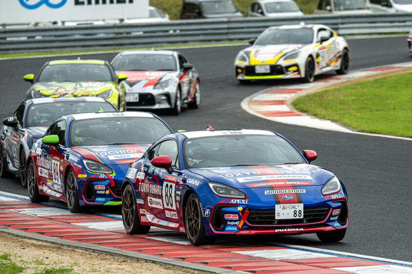 新車を投入するも天候とタイヤに翻弄された！　GR86／BRZ Cup 岡山大会でのTeam Takutyの戦いぶりに密着