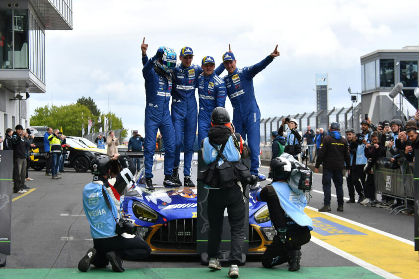 フェルスタッペン組を襲った悲劇とM3ツーリングの快進撃！　35万人が熱狂したニュル24時間レース【みどり独乙通信】