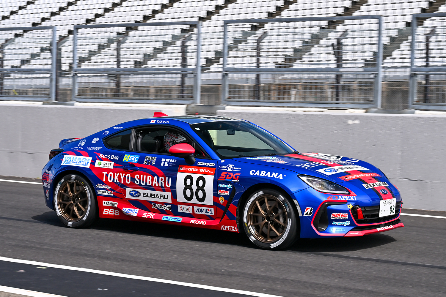 TGR GR86/BRZ Cupに参戦するチームタクティ