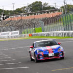【画像】新しいマシンに新しい路面と初めて尽くしで挑む激戦の鈴鹿！　GR86／BRZ Cup第６戦に挑んだチームタクティに課された試練 〜 画像62